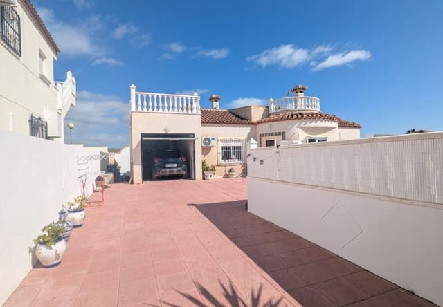 3 soveværelse Villa til salg i San Miguel de Salinas - € 260.000 (Ref: 9796600)