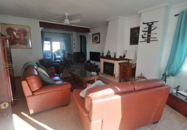 3 bedroom Villa for sale in San Miguel de Salinas - € 260,000 (Ref: 9796600)