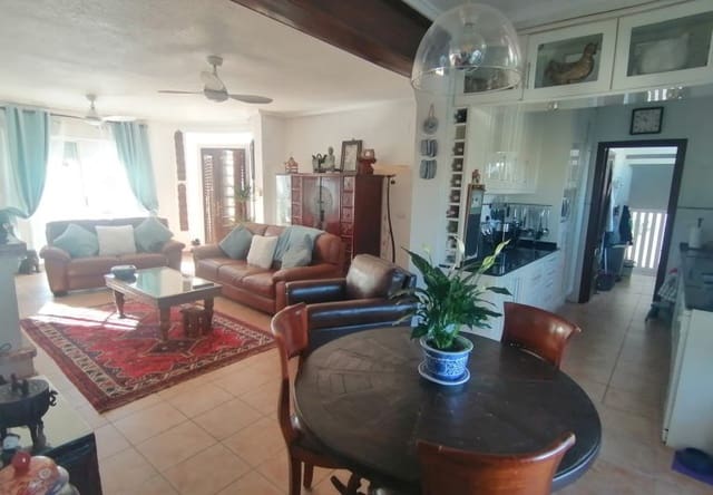 3 soveværelse Villa til salg i San Miguel de Salinas - € 260.000 (Ref: 9796600)