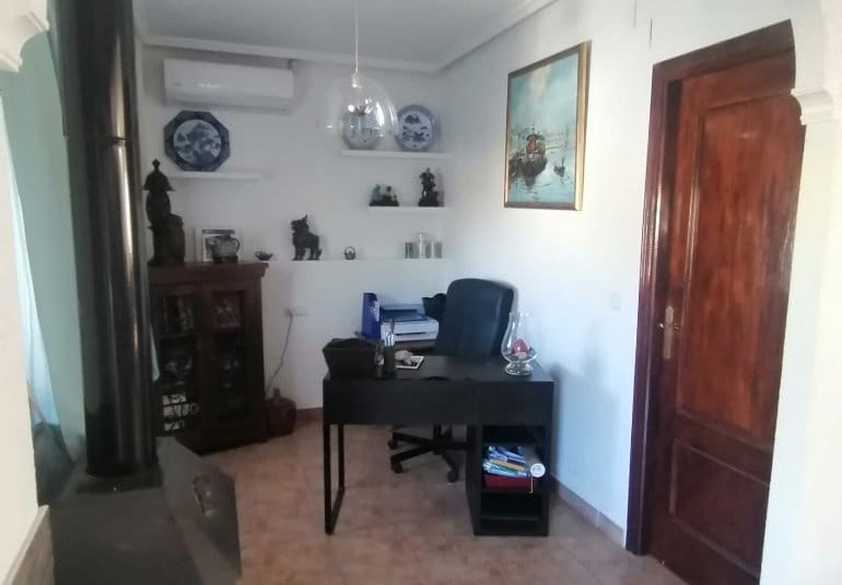 3 bedroom Villa for sale in San Miguel de Salinas - € 260,000 (Ref: 9796600)