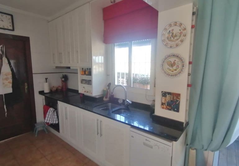 3 bedroom Villa for sale in San Miguel de Salinas - € 260,000 (Ref: 9796600)