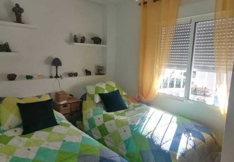 3 bedroom Villa for sale in San Miguel de Salinas - € 260,000 (Ref: 9796600)