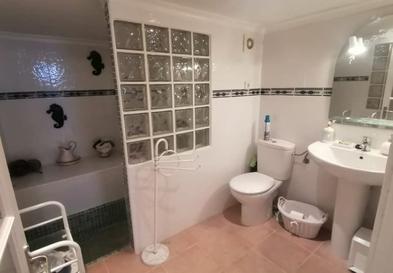 3 bedroom Villa for sale in San Miguel de Salinas - € 260,000 (Ref: 9796600)