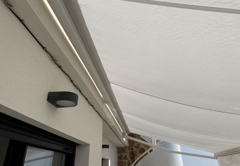 2 sovrum Takvåning till salu i Orihuela Costa med pool - 375 000 € (Ref: 9796603)