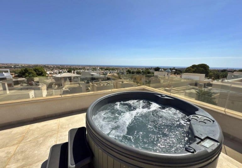 5 soveværelse Villa til salg i Villamartin - € 859.900 (Ref: 9796604)