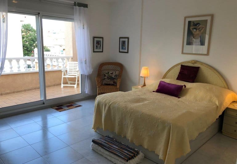 2 sovrum Takvåning till salu i Playa Flamenca med pool - 319 900 € (Ref: 9796606)