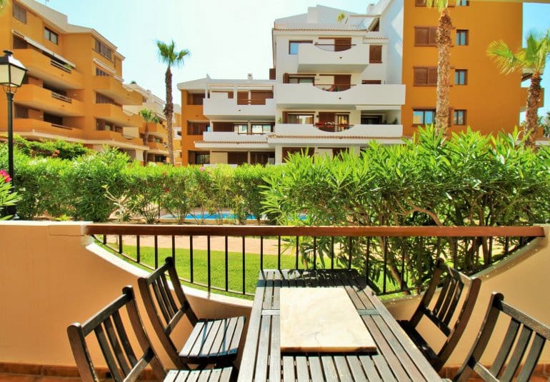 2 quarto Apartamento para venda em Punta Prima com piscina - 239 000 € (Ref: 9797237)