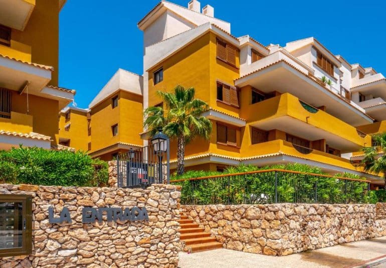 2 quarto Apartamento para venda em Punta Prima com piscina - 239 000 € (Ref: 9797237)