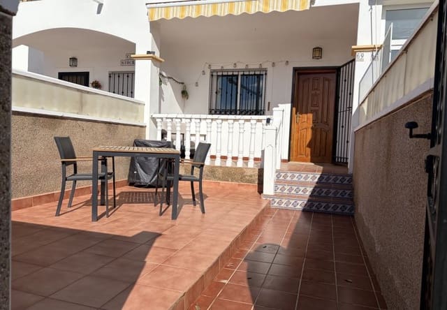 2 soveværelse Byhus til salg i Punta Prima, Orihuela med swimmingpool - € 184.950 (Ref: 9797238)