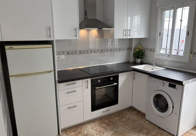 2 bedroom Townhouse for sale in Orihuela Costa with pool - € 184,950 (Ref: 9797238)