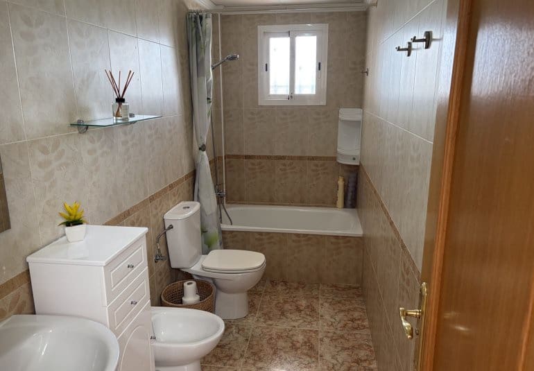 2 bedroom Townhouse for sale in Orihuela Costa with pool - € 184,950 (Ref: 9797238)