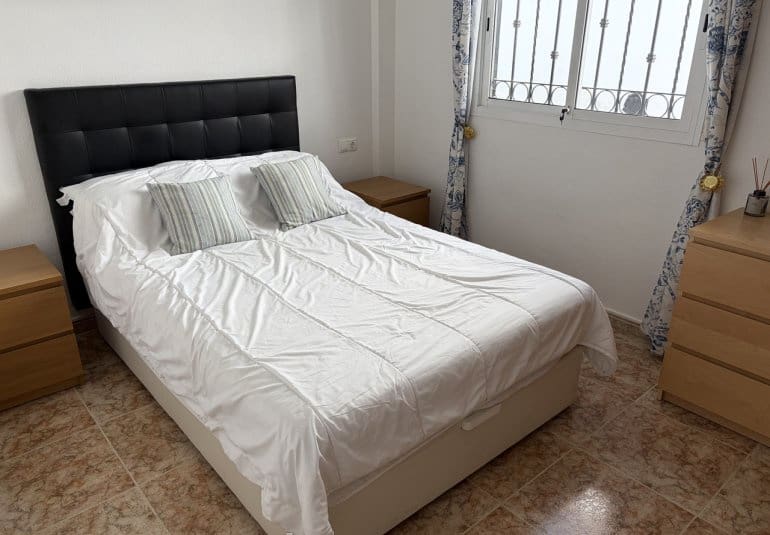 2 bedroom Townhouse for sale in Orihuela Costa with pool - € 184,950 (Ref: 9797238)