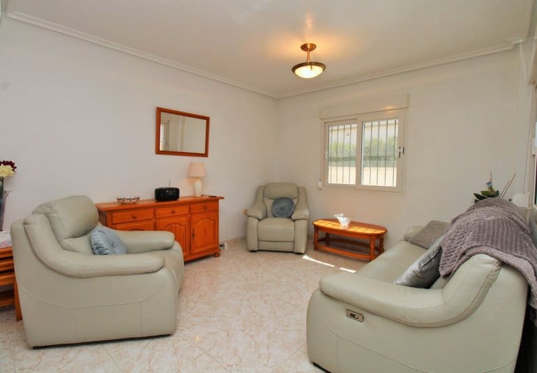 3 sovrum Hus till salu i Playa Flamenca med pool - 249 950 € (Ref: 9797239)