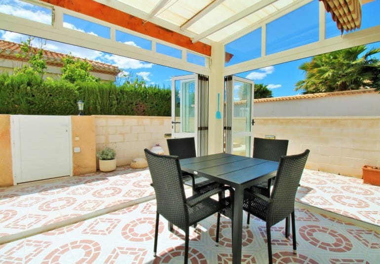 3 sovrum Hus till salu i Playa Flamenca med pool - 249 950 € (Ref: 9797239)