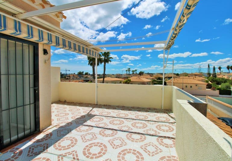 3 sovrum Hus till salu i Playa Flamenca med pool - 249 950 € (Ref: 9797239)