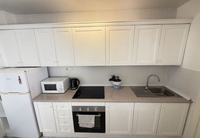 2 bedroom Apartment for sale in Villamartin, Orihuela with pool - € 159,995 (Ref: 9814086)
