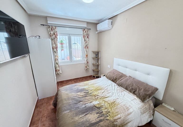 2 soveværelse Bungalow til salg i San Miguel de Salinas - € 156.950 (Ref: 9816861)
