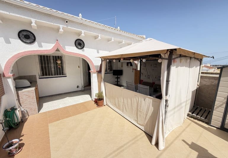 2 soveværelse Bungalow til salg i San Miguel de Salinas - € 156.950 (Ref: 9816861)