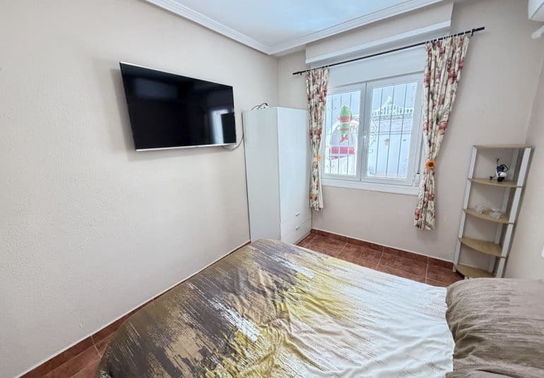 2 soveværelse Bungalow til salg i San Miguel de Salinas - € 156.950 (Ref: 9816861)