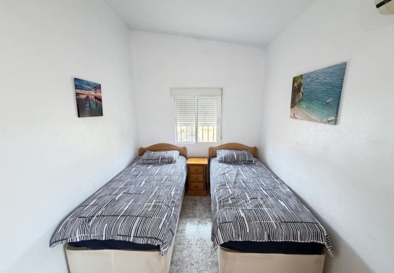 4 sovrum Villa till salu i Villamartin med pool - 385 000 € (Ref: 9816862)