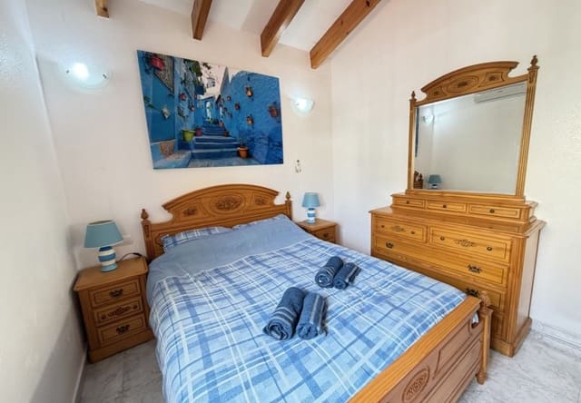4 slaapkamer Villa te koop in Villamartin, Orihuela met zwembad - € 385.000 (Ref: 9816862)