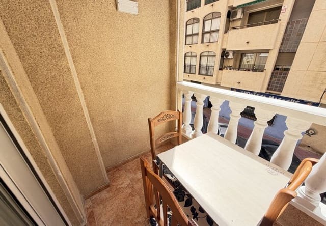 2 sovrum Lägenhet till salu i Torrevieja med pool - 137 500 € (Ref: 9844924)
