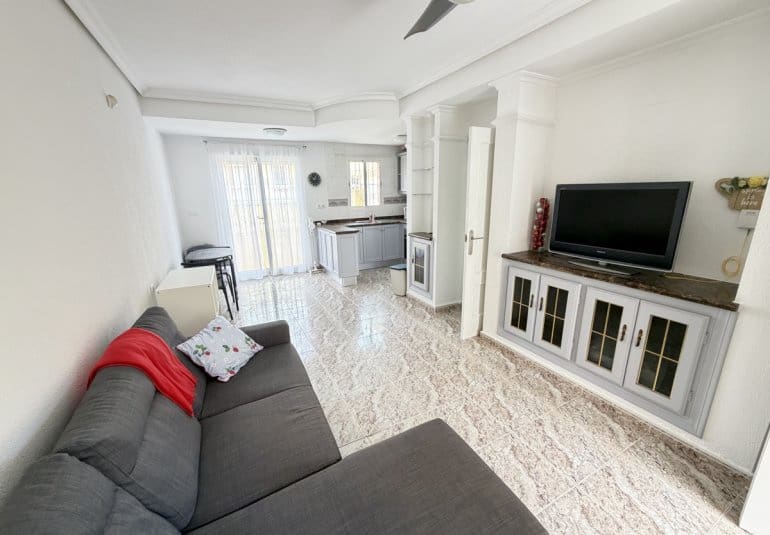 2 sypialnia Dom na sprzedaż w Villamartin z basenem - 179 995 € (Ref: 9844925)