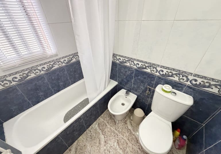 2 sypialnia Dom na sprzedaż w Villamartin z basenem - 179 995 € (Ref: 9844925)