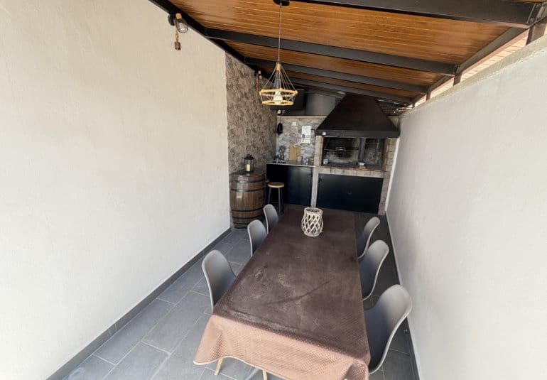 3 quarto Moradia para venda em Villamartin com piscina - 260 000 € (Ref: 9844927)
