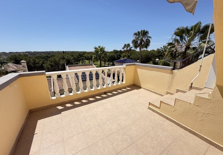 4 Zimmer Villa zu verkaufen in Las Ramblas Golf mit Pool - 349.995 € (Ref: 9848931)