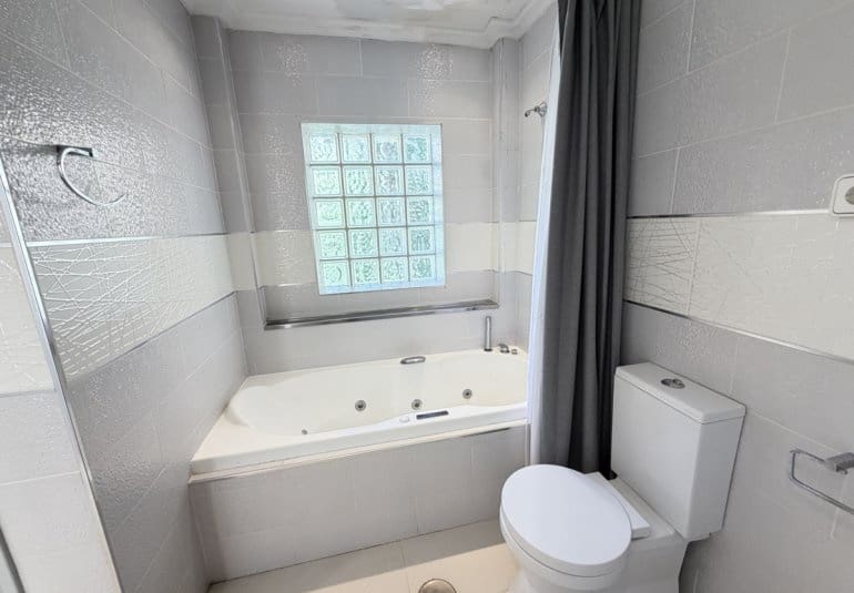 4 Zimmer Villa zu verkaufen in Las Ramblas Golf mit Pool - 349.995 € (Ref: 9848931)