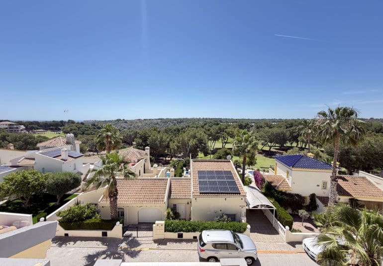 4 Zimmer Villa zu verkaufen in Las Ramblas Golf mit Pool - 349.995 € (Ref: 9848931)