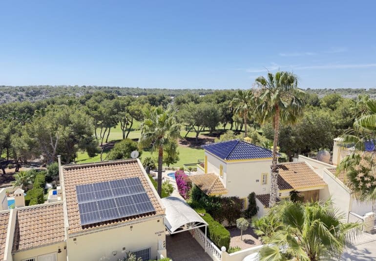 4 Zimmer Villa zu verkaufen in Las Ramblas Golf mit Pool - 349.995 € (Ref: 9848931)