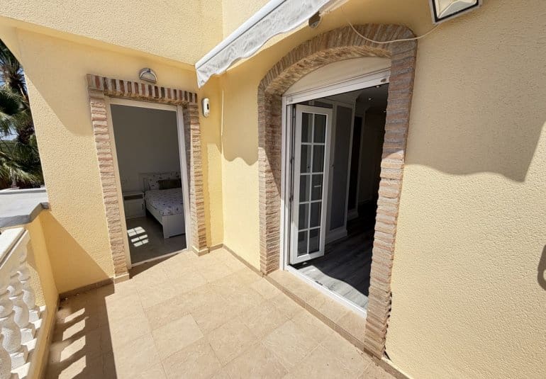 4 Zimmer Villa zu verkaufen in Las Ramblas Golf mit Pool - 349.995 € (Ref: 9848931)