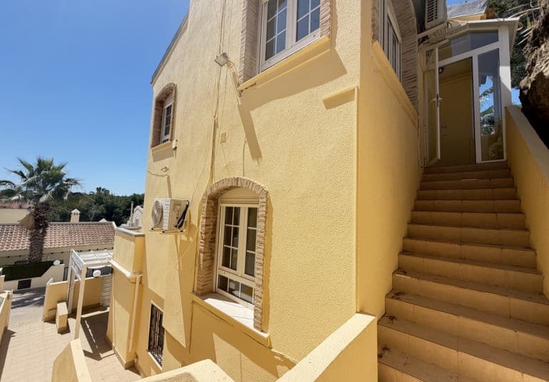 4 Zimmer Villa zu verkaufen in Las Ramblas Golf mit Pool - 349.995 € (Ref: 9848931)