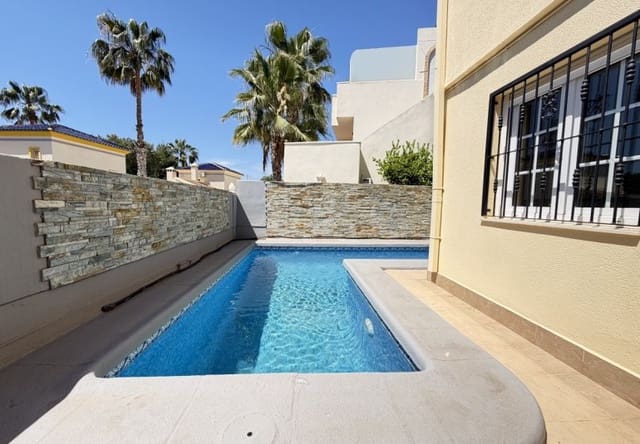 4 Zimmer Villa zu verkaufen in Las Ramblas Golf, Orihuela mit Pool - 349.995 € (Ref: 9848931)
