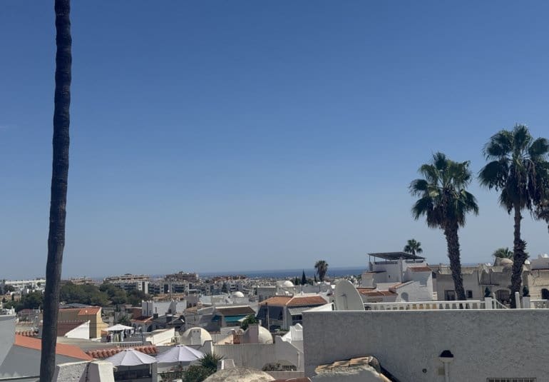 2 bedroom Villa for sale in Blue Lagoon with pool - € 249,000 (Ref: 9850832)