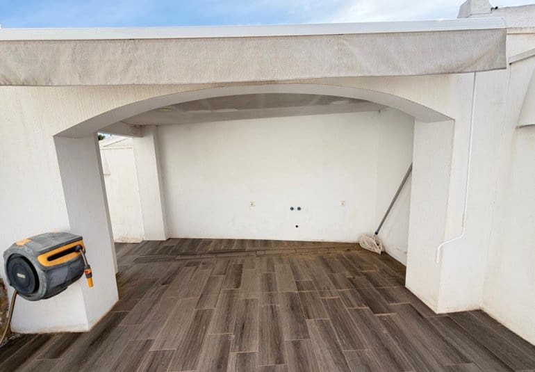 2 bedroom Villa for sale in Blue Lagoon with pool - € 249,000 (Ref: 9850832)