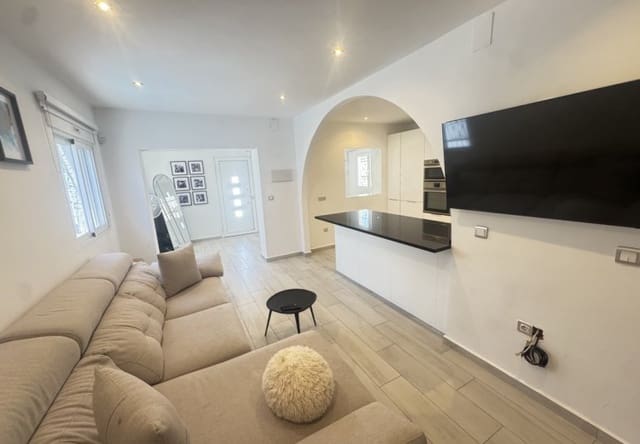 2 makuuhuone Huvila myytävänä paikassa Blue Lagoon mukana uima-altaan - 249 000 € (Ref: 9850832)