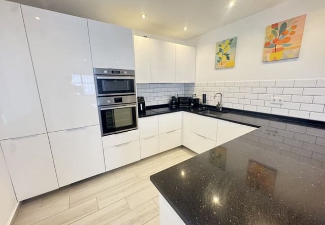 2 makuuhuone Huvila myytävänä paikassa Blue Lagoon mukana uima-altaan - 249 000 € (Ref: 9850832)
