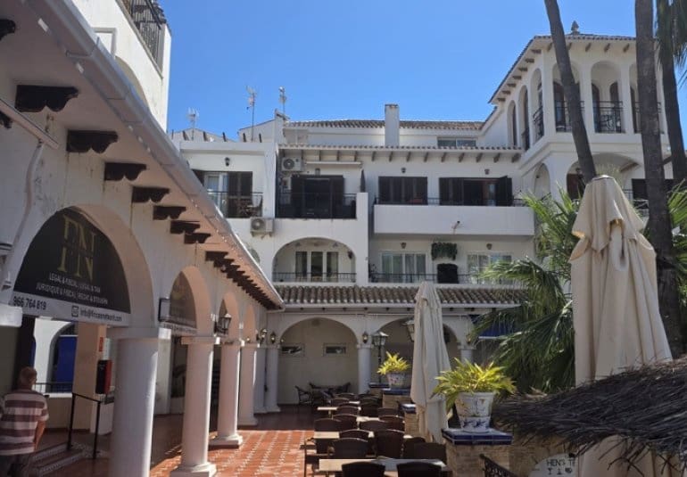 1 soveværelse Lejlighed til salg i Villamartin med swimmingpool - € 139.900 (Ref: 9861458)