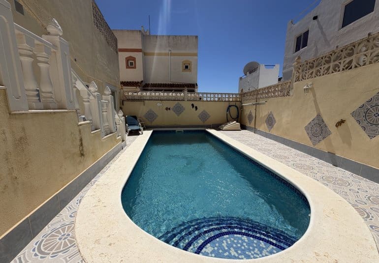 3 slaapkamer Huis te koop in San Miguel de Salinas met zwembad - € 235.000 (Ref: 9861459)