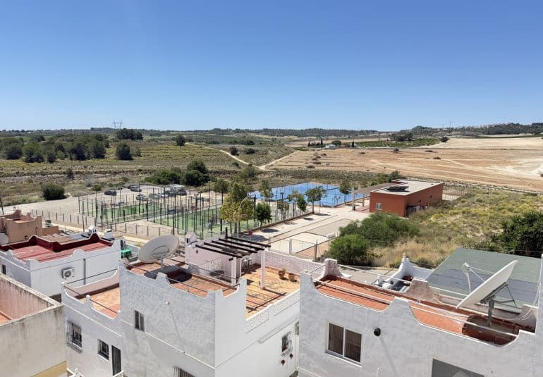 3 slaapkamer Huis te koop in San Miguel de Salinas met zwembad - € 235.000 (Ref: 9861459)
