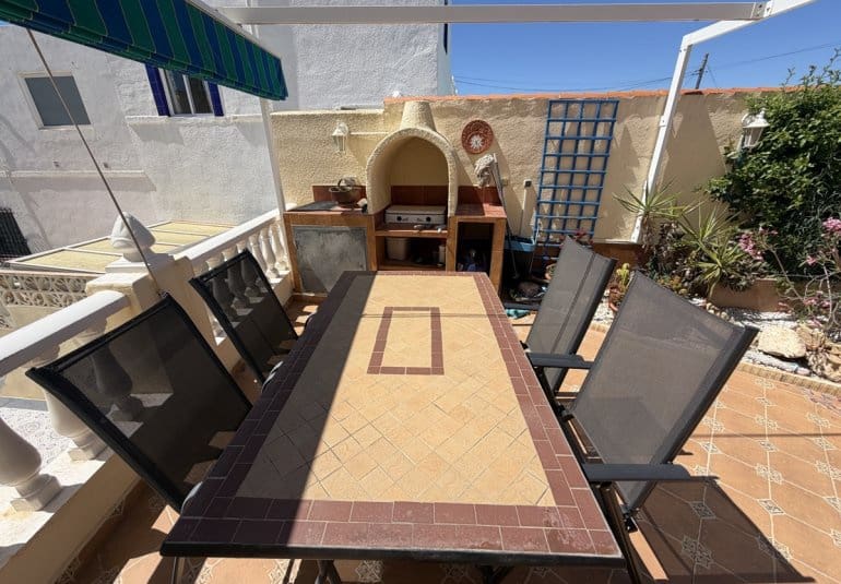 3 slaapkamer Huis te koop in San Miguel de Salinas met zwembad - € 235.000 (Ref: 9861459)