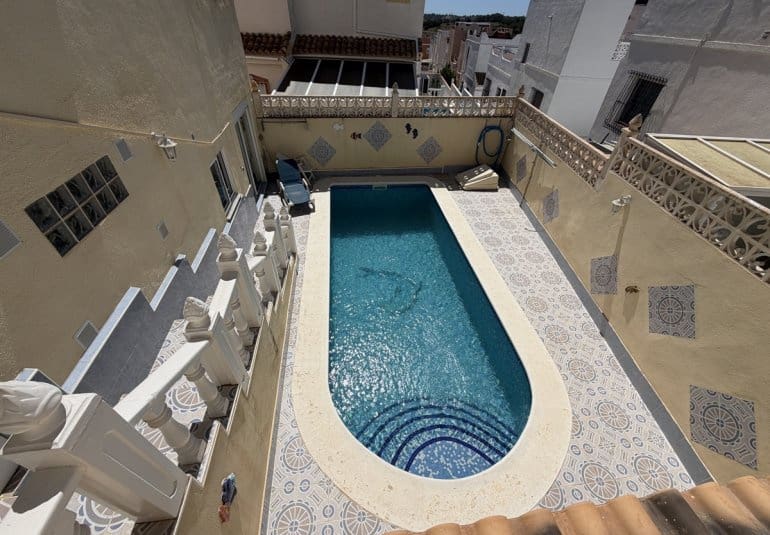 3 slaapkamer Huis te koop in San Miguel de Salinas met zwembad - € 235.000 (Ref: 9861459)