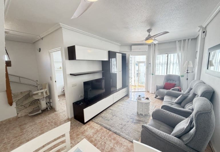 Apartamento de 3 habitaciones en La Zenia en venta con piscina - 188.500 € (Ref: 9861460)