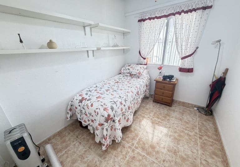 Apartamento de 3 habitaciones en La Zenia en venta con piscina - 188.500 € (Ref: 9861460)