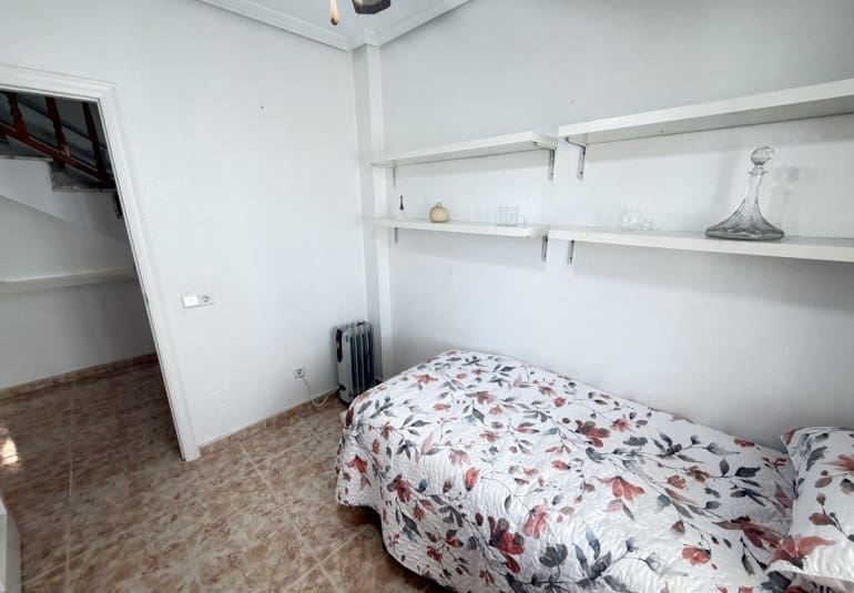 Apartamento de 3 habitaciones en La Zenia en venta con piscina - 188.500 € (Ref: 9861460)