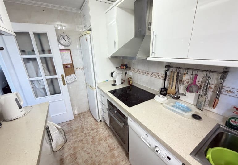Apartamento de 3 habitaciones en La Zenia en venta con piscina - 188.500 € (Ref: 9861460)