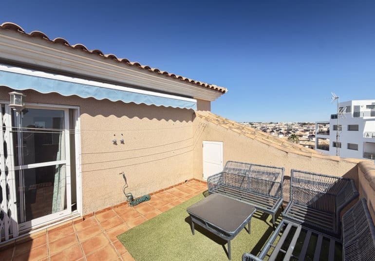 Apartamento de 3 habitaciones en La Zenia en venta con piscina - 188.500 € (Ref: 9861460)
